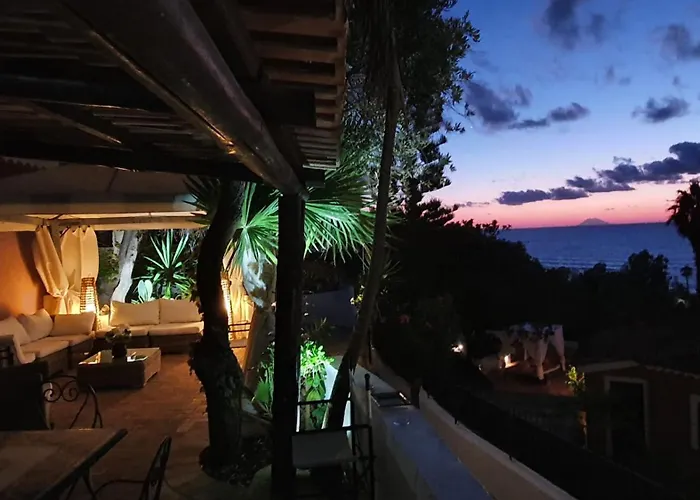 ヴィラ La Genziana パルゲリーア